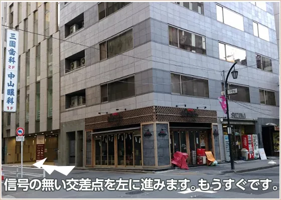 日本橋駅Ａ７出口からのアクセス